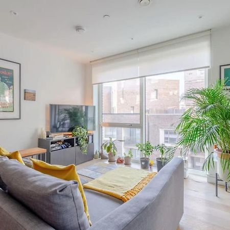 Superb 1 Bedroom Apartment 3Mins From Tube Station London Luaran gambar